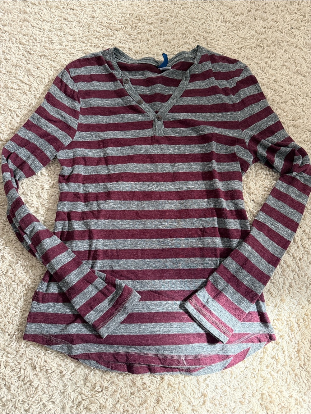 Divided Long-Sleeve Striped Henley Top - Gray & Burgundy